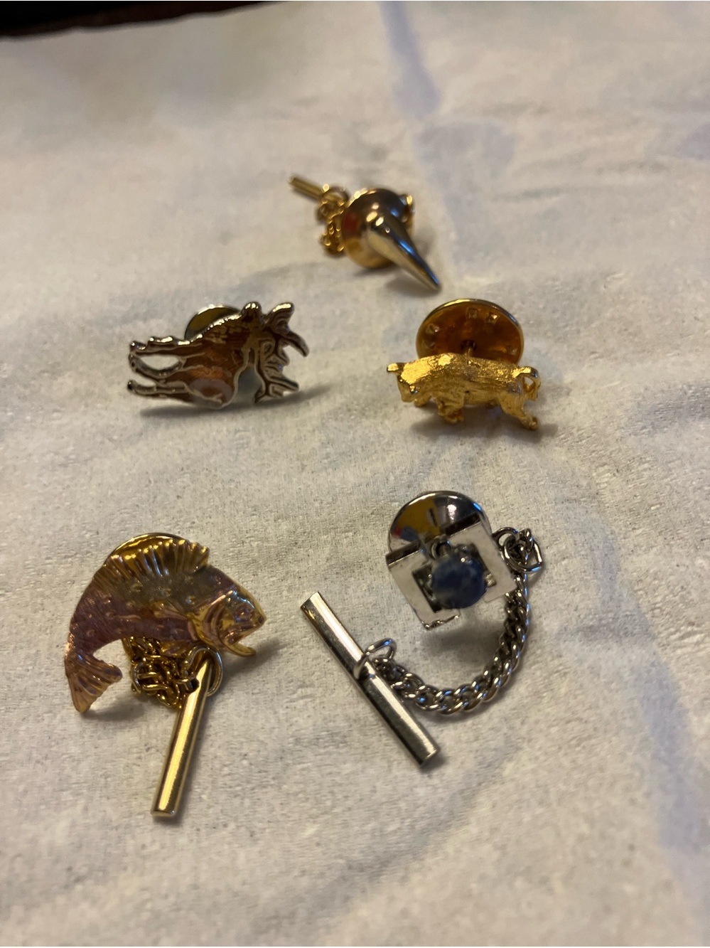 Tie tacks